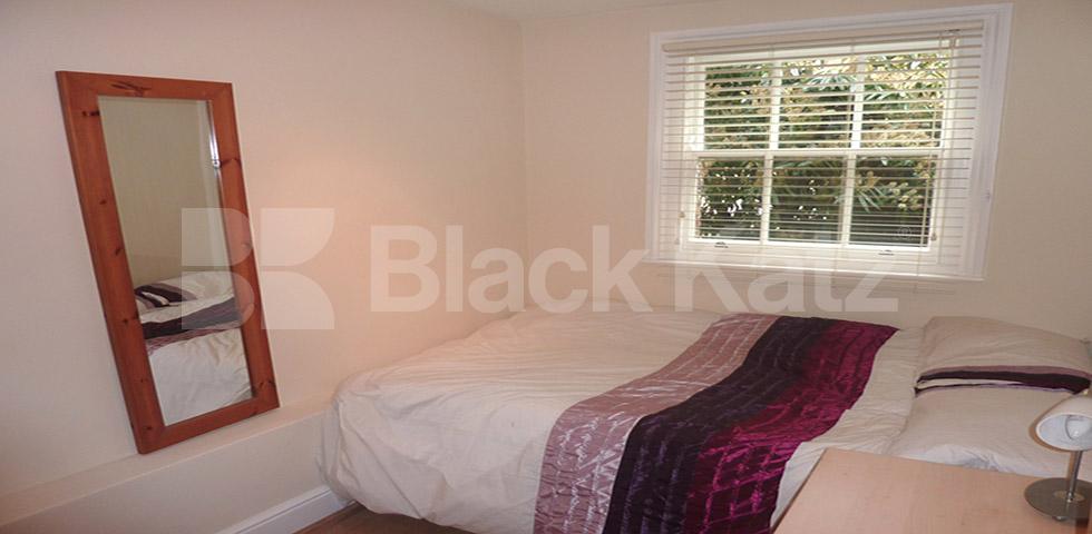 			NEW INSTRUCTION!, 3 Bedroom, 1 bath, 1 reception Flat			 Camden Street, CAMDEN